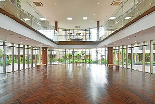 Business Lounge & Co-Working Zones